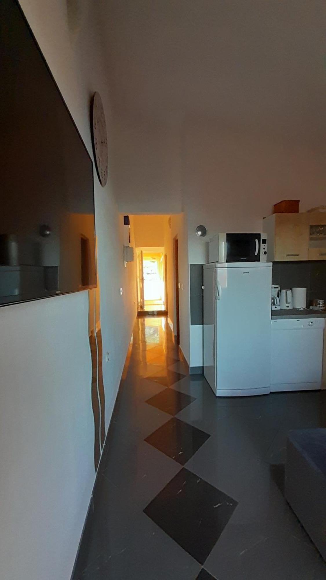 Apartmani Ivankovic Karlobag Quarto foto